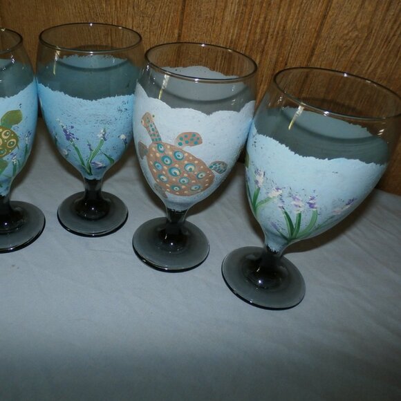 Set of  4  Hand Painted Water Goblet Drinking Glasses  with  Sea Turtles Design - Picture 13 of 13